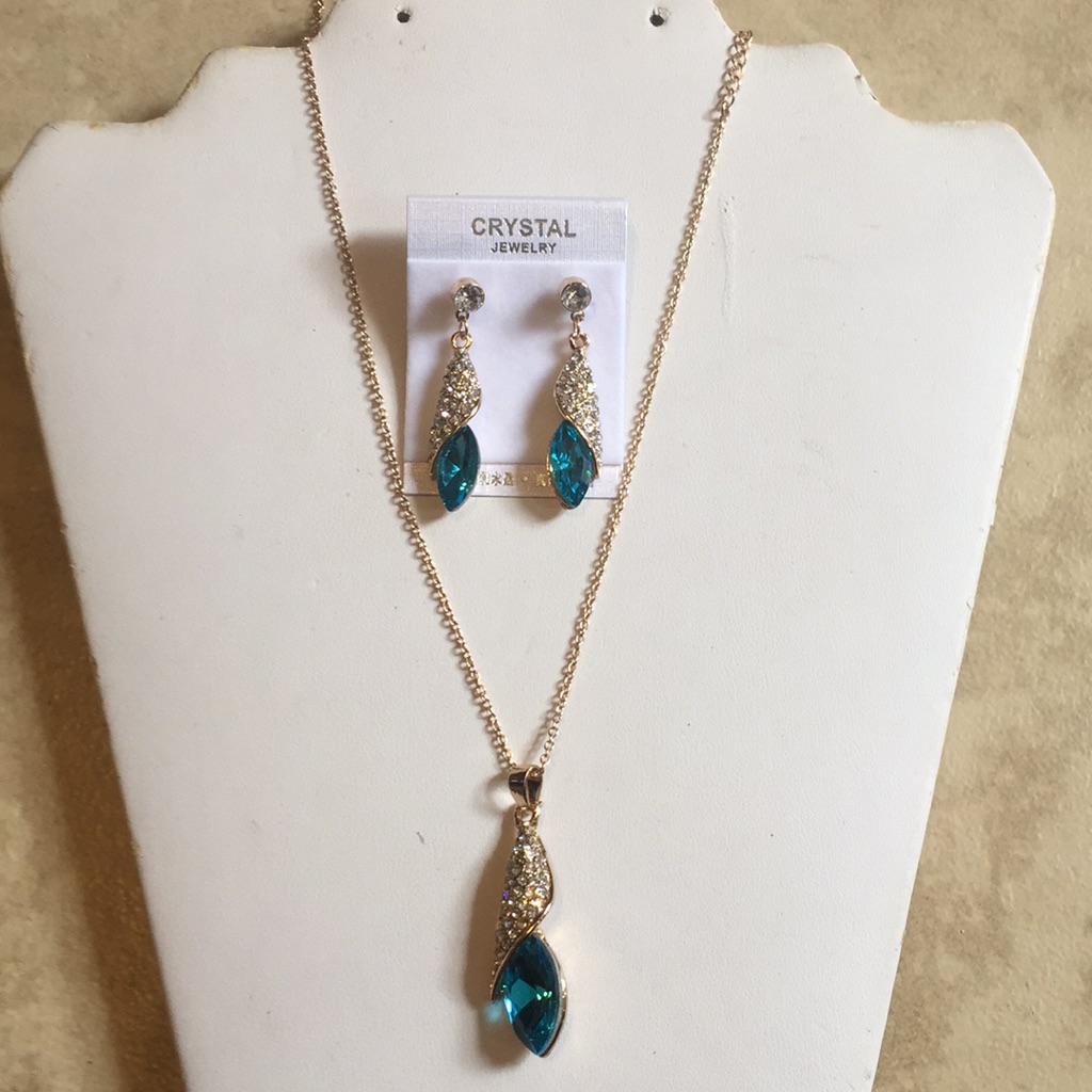 18karats Cz Gold Filled Earrings & Necklac